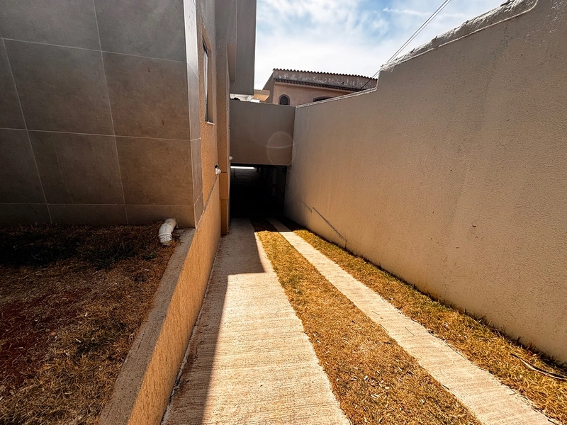 Terraço amplo para suas memórias, brisa leve e momentos inesquecíveis juntos.: 21ª foto da galeria de imagens do imóvel