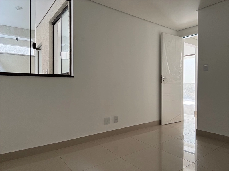 Apartamento compacto com 2 áreas privativas no Planalto: 12ª foto da galeria de imagens do imóvel