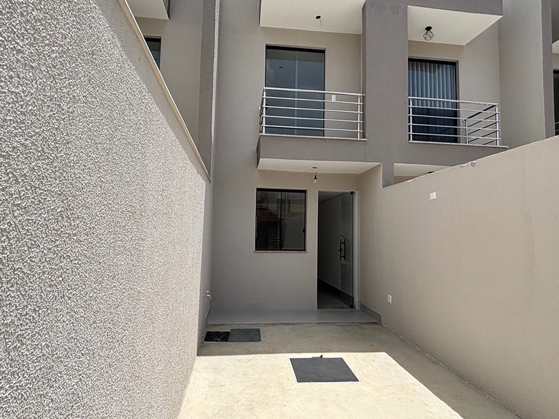 Casa com 2 suítes. Ideal para quem quer organização e privacidade.: 2ª foto da galeria de imagens do imóvel