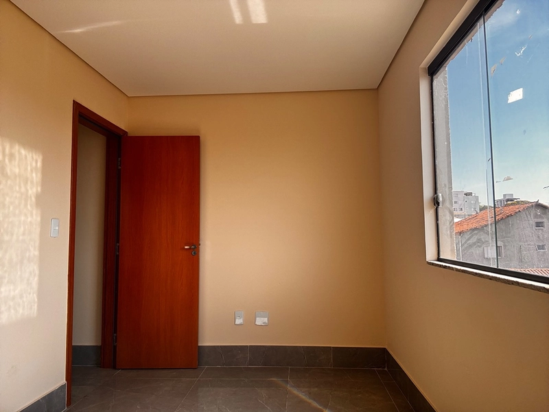 Terraço amplo, dois andares de alegria — seu espaço e privacidade.: 14ª foto da galeria de imagens do imóvel