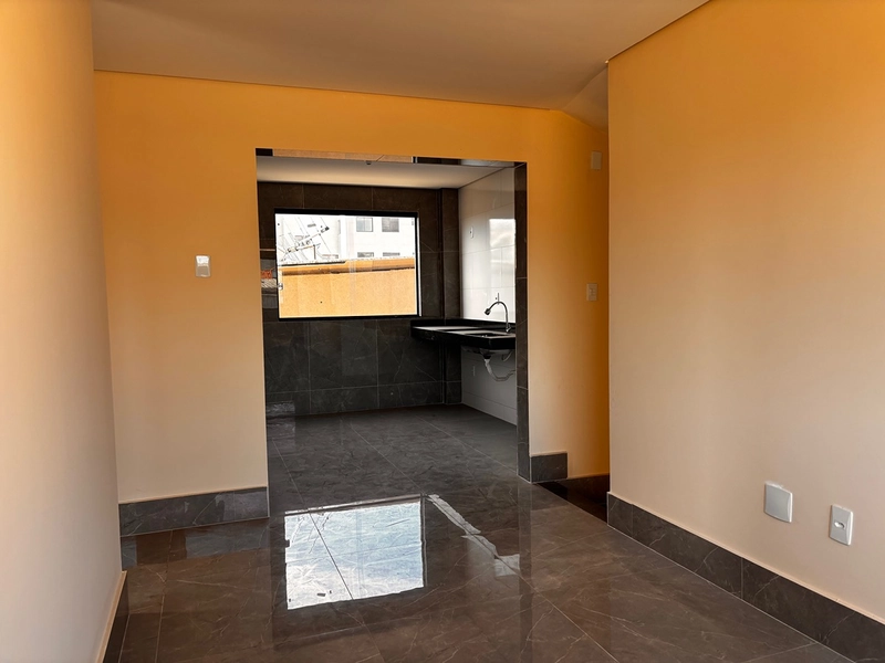 Terraço amplo, dois andares de alegria — seu espaço e privacidade.: 3ª foto da galeria de imagens do imóvel