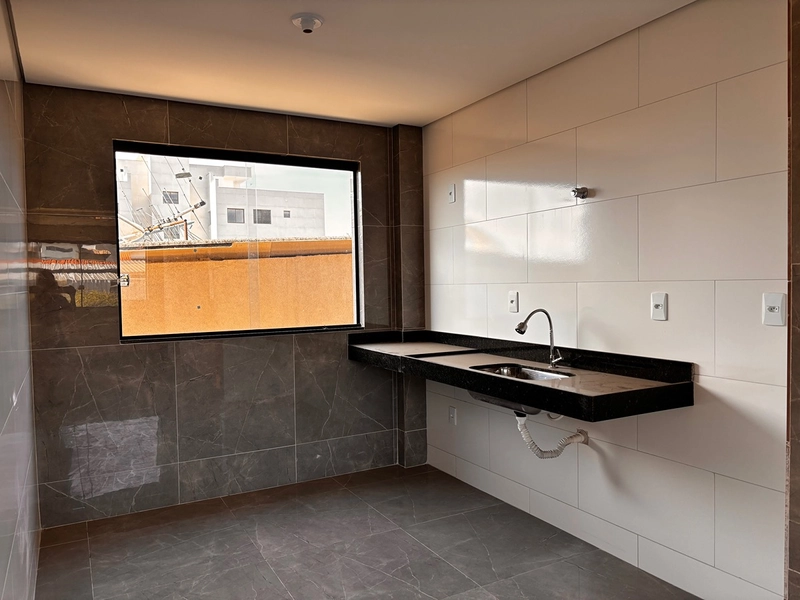 Terraço amplo, dois andares de alegria — seu espaço e privacidade.: 4ª foto da galeria de imagens do imóvel