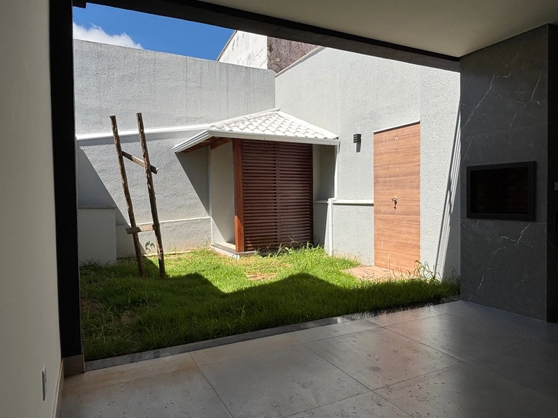 Casa geminada 3 quartos (1 suíte), varanda gourmet e área verde.: 4ª foto da galeria de imagens do imóvel