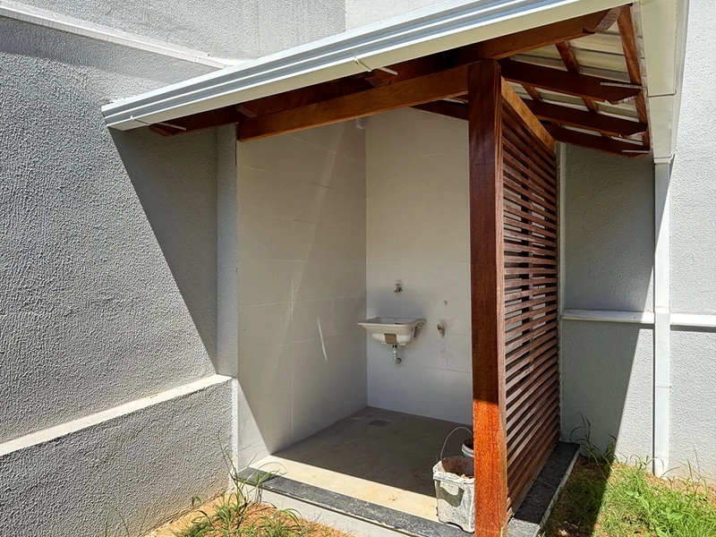 Casa geminada 3 quartos (1 suíte), varanda gourmet e área verde.: 5ª foto da galeria de imagens do imóvel