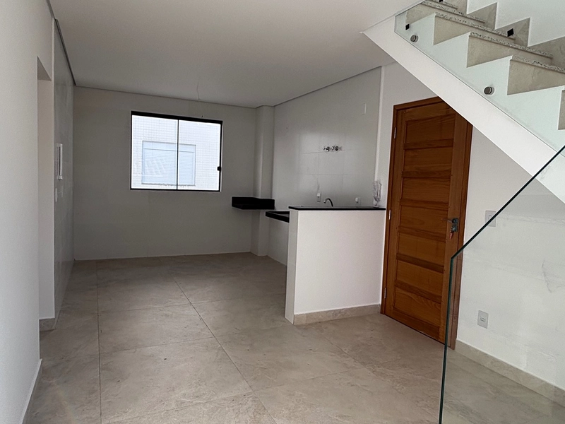 Entre o verde e a cidade, sua cobertura para viver, trabalhar e relaxar.: 3ª foto da galeria de imagens do imóvel