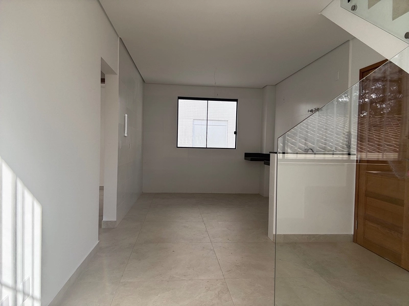 Entre o verde e a cidade, sua cobertura para viver, trabalhar e relaxar.: 4ª foto da galeria de imagens do imóvel