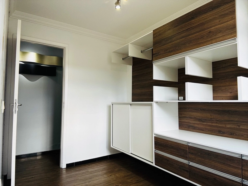 Área externa com Jacuzzi e varanda gourmet : 10ª foto da galeria de imagens do imóvel