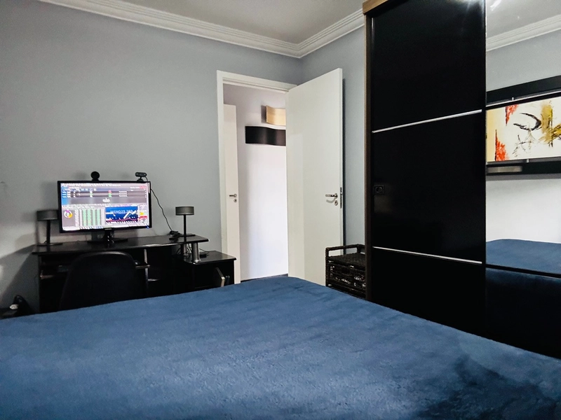 Área externa com Jacuzzi e varanda gourmet : 8ª foto da galeria de imagens do imóvel