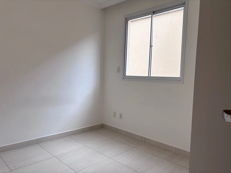 Desperte energia diária com escadas leves, luz natural e tranquilidade: 16ª foto da galeria de imagens do imóvel