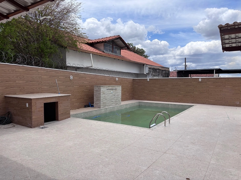 Encontre alegria cotidiana: casa com lazer completo e ambiente familiar.: 31ª foto da galeria de imagens do imóvel