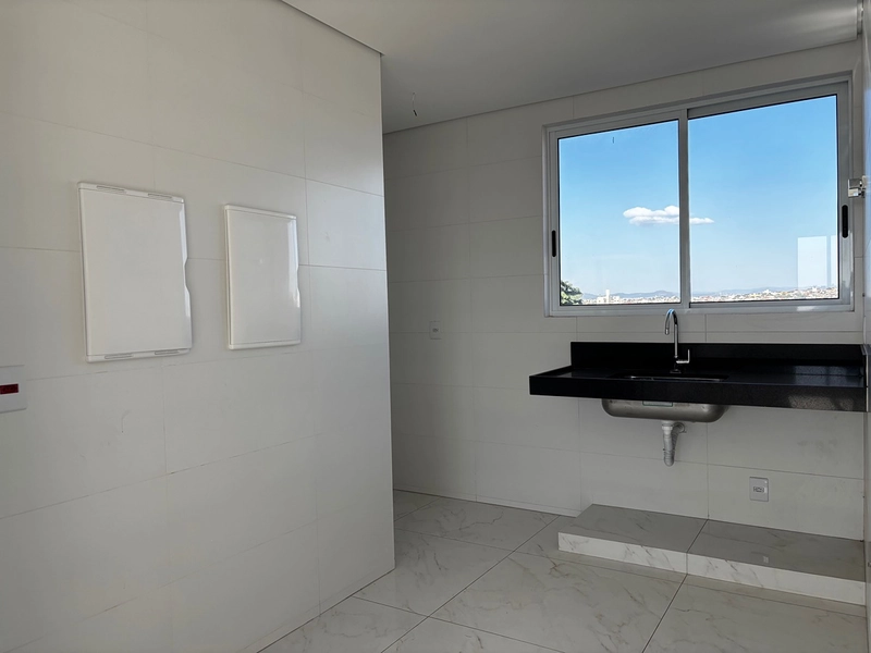 Sua vida elevada: espaço, tecnologia e privacidade em um só lar.: 12ª foto da galeria de imagens do imóvel