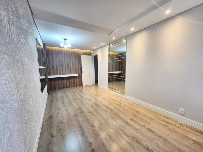 Apartamento Central - Localização Privilegiada. Semi Mobiliado próximo de tudo.: 1ª foto da galeria de imagens do imóvel