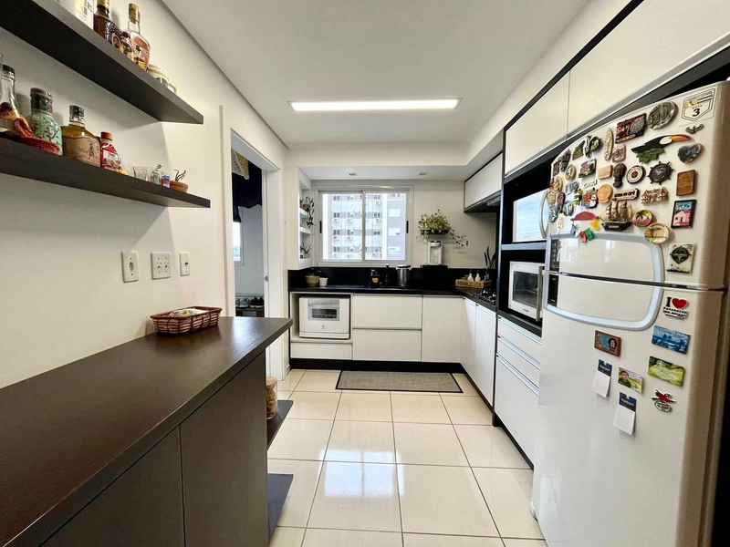 Apartamento mobiliado com 2 dormitórios no Universitário: 3ª foto da galeria de imagens do imóvel