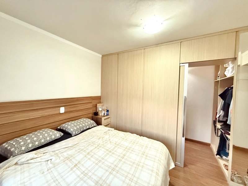 Mobiliado - Uma quadra da Jacob Luchese : 4ª foto da galeria de imagens do imóvel