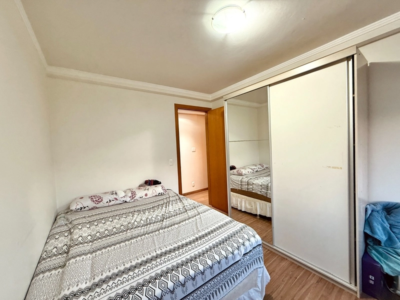 Mobiliado - Uma quadra da Jacob Luchese : 9ª foto da galeria de imagens do imóvel