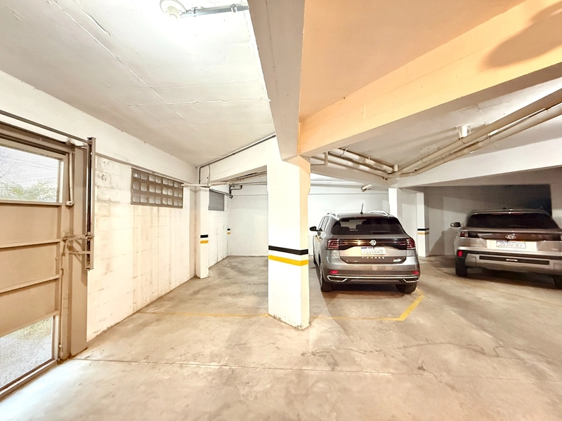 Mobiliado - Uma quadra da Jacob Luchese : 18ª foto da galeria de imagens do imóvel