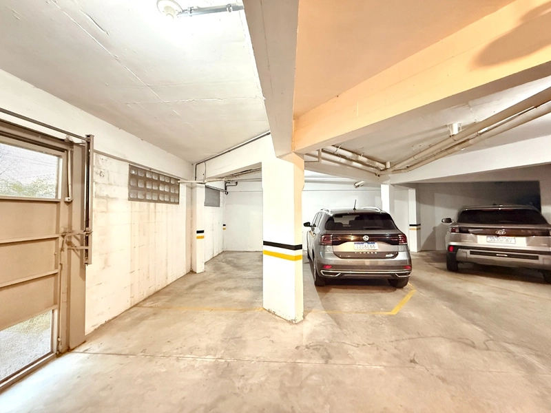 Mobiliado - Uma quadra da Jacob Luchese : 19ª foto da galeria de imagens do imóvel