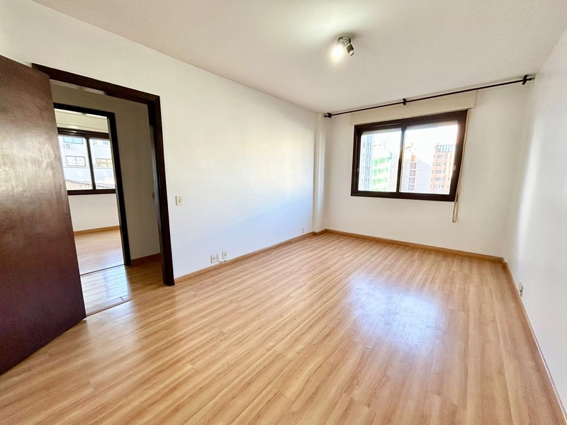 Apartamento no Centro com Suíte: 3ª foto da galeria de imagens do imóvel
