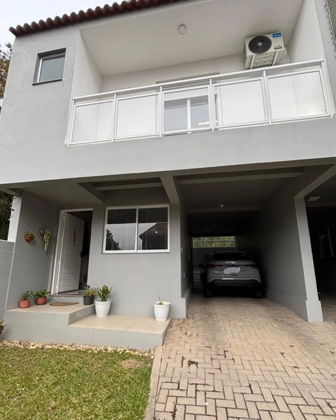 🏡 Sobrado Semimobiliado na Colina Sorriso | 3 Dormitórios, Suíte e Jardim Privativo: 6ª foto da galeria de imagens do imóvel