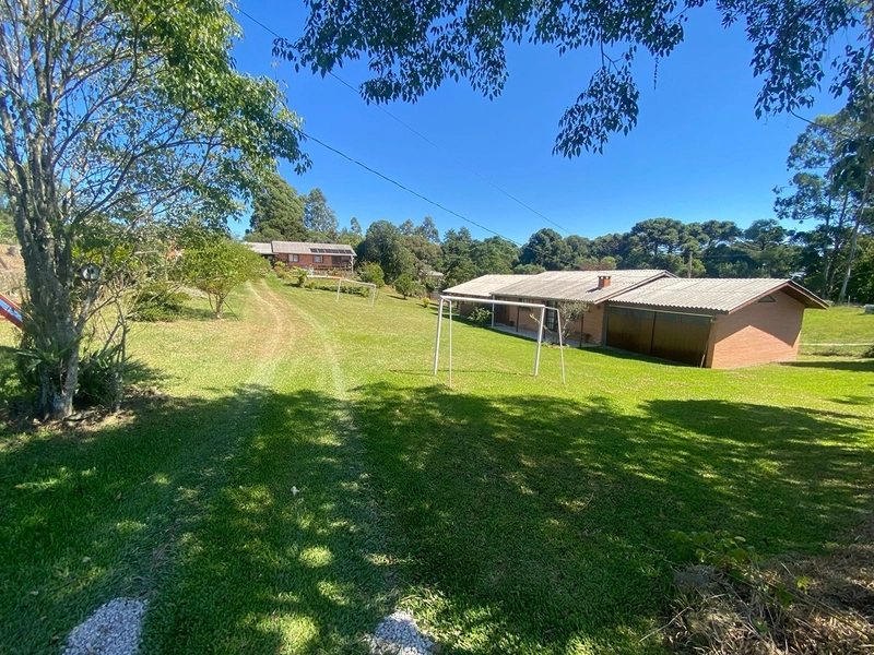 🌳 Chácara em Condomínio Fechado com 2 Casas e Piscina em Vila Seca – Terreno de 4.512m: 8ª foto da galeria de imagens do imóvel