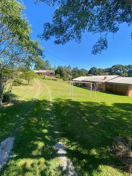 🌳 Chácara em Condomínio Fechado com 2 Casas e Piscina em Vila Seca – Terreno de 4.512m: 9ª foto da galeria de imagens do imóvel