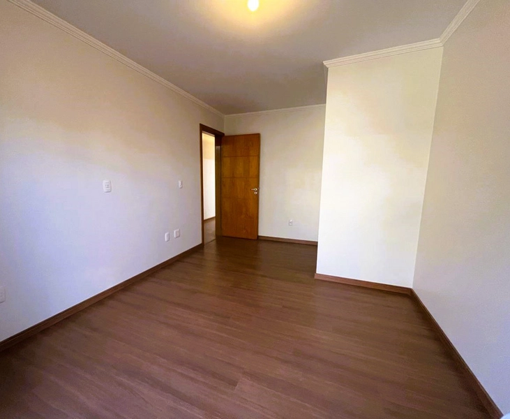 Apartamento 3 dormitórios sendo uma suíte no Pio X: 8ª foto da galeria de imagens do imóvel