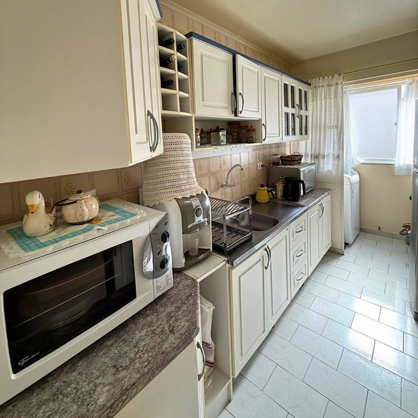 Apartamento Semimobiliado com 3 Dormitórios e Excelente Posição Solar Norte/Oeste!: 10ª foto da galeria de imagens do imóvel