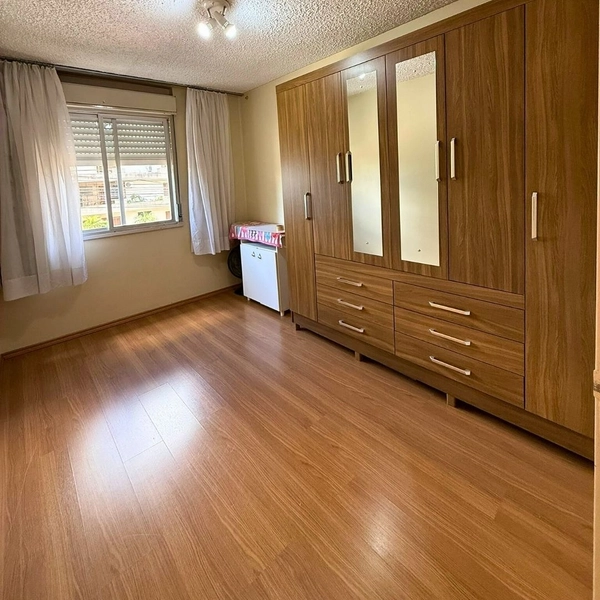 Apartamento Semimobiliado com 3 Dormitórios e Excelente Posição Solar Norte/Oeste!: 7ª foto da galeria de imagens do imóvel