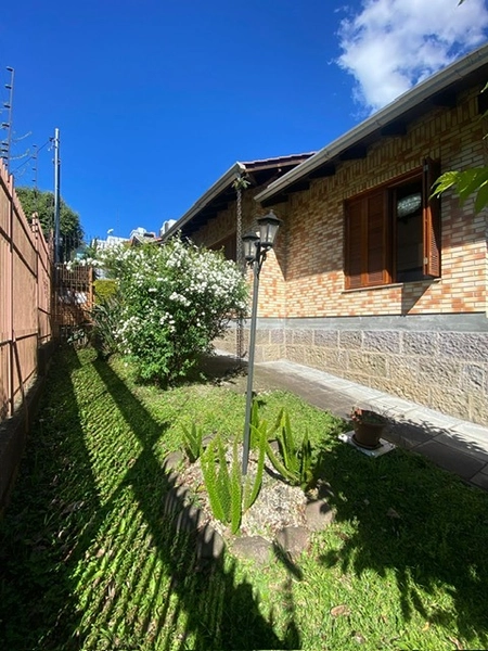 Casa de esquina, 2 dormitórios com suíte bairro Vila Verde.: 18ª foto da galeria de imagens do imóvel