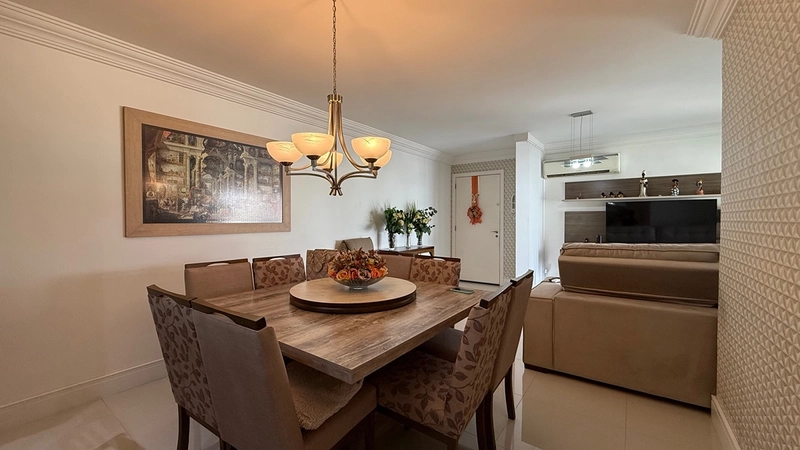 Apartamento 3 dormitórios no São Pelegrino: 3ª foto da galeria de imagens do imóvel