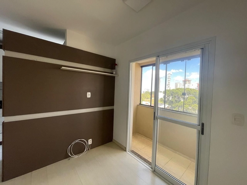 Apartamento Próximo à UCS com Sacada Fechada e Vista Linda: 3ª foto da galeria de imagens do imóvel