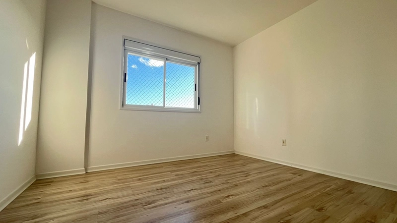 Apartamento Semimobiliado com 03 dormitórios no bairro Madureira : 13ª foto da galeria de imagens do imóvel