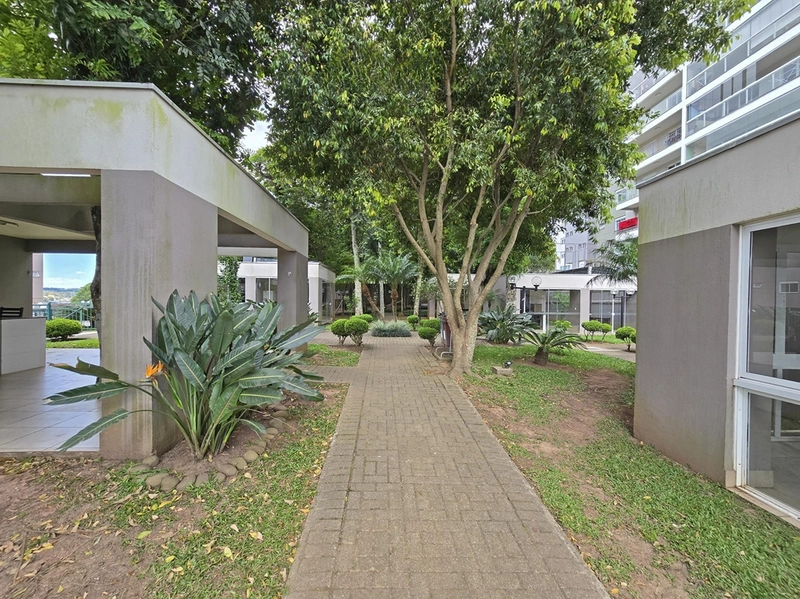 Apartamento Semimobiliado com 03 dormitórios no bairro Madureira : 28ª foto da galeria de imagens do imóvel