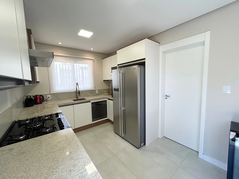 Sobrado à venda no bairro Colina Sorriso.: 3ª foto da galeria de imagens do imóvel