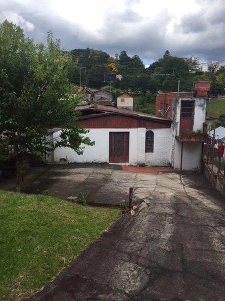 Terreno no bairro Nossa Senhora de Lourdes: 2ª foto da galeria de imagens do imóvel