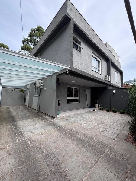 Casa Nova de Esquina com Placas Solares e Suíte – Quase Porteira Fechada por R$ 698 Mil: 4ª foto da galeria de imagens do imóvel