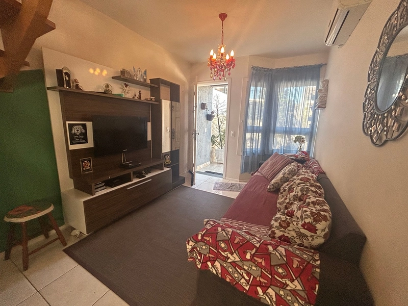 Sobrado com entrada indivicual: 2ª foto da galeria de imagens do imóvel