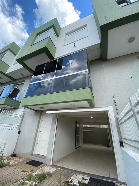 Sobrado Triplex,  3 dormitórios, com suíte, semi mobiliado: 2ª foto da galeria de imagens do imóvel