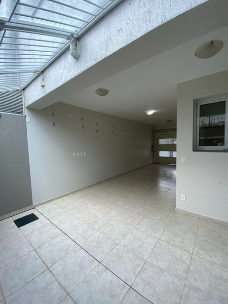 Sobrado Triplex,  3 dormitórios, com suíte, semi mobiliado: 4ª foto da galeria de imagens do imóvel