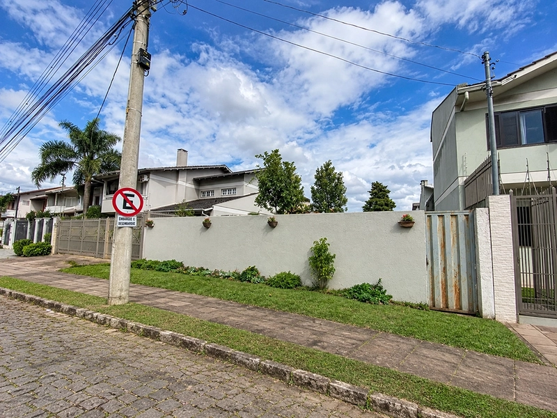 Terreno de Alto Padrão com 408m² em Rua Sem Saída no Bairro Santa Catarina: 3ª foto da galeria de imagens do imóvel