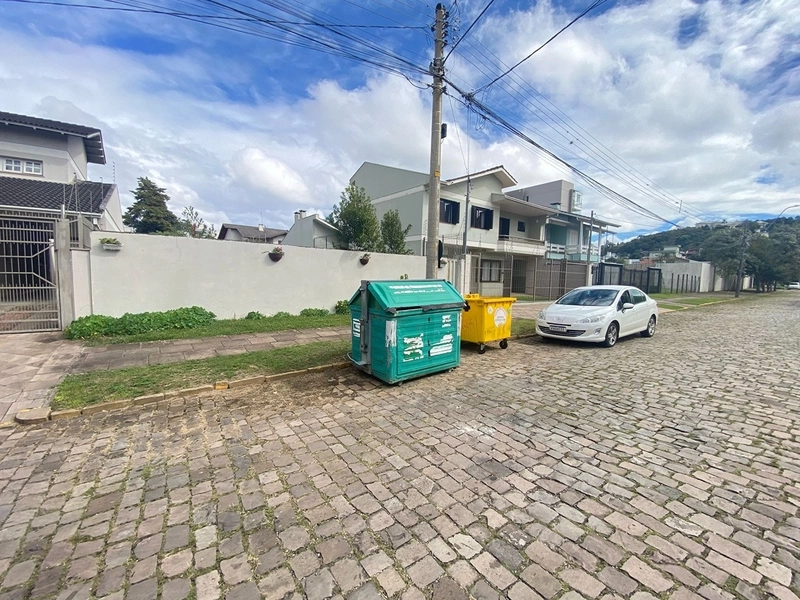 Terreno de Alto Padrão com 408m² em Rua Sem Saída no Bairro Santa Catarina: 7ª foto da galeria de imagens do imóvel