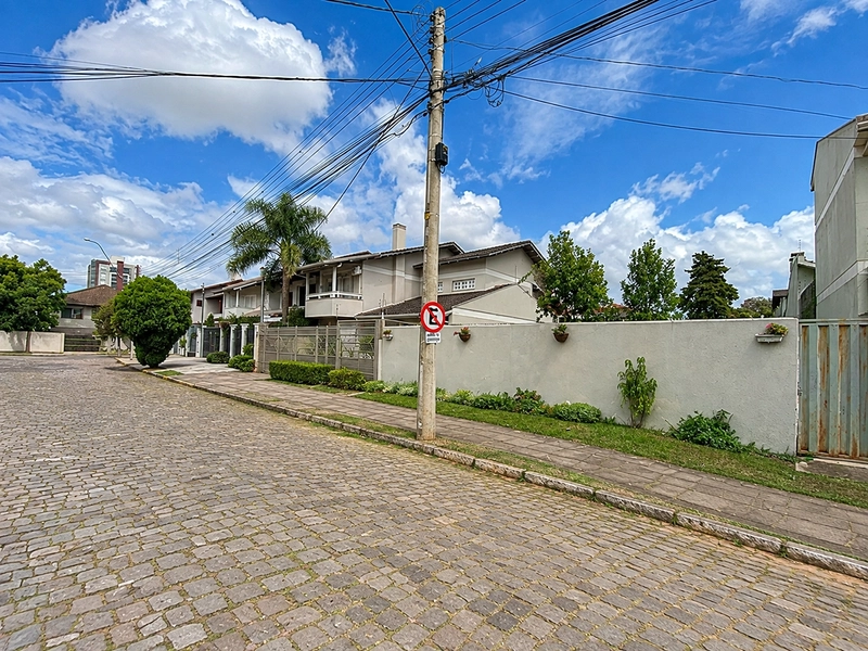 Terreno de Alto Padrão com 408m² em Rua Sem Saída no Bairro Santa Catarina: 4ª foto da galeria de imagens do imóvel