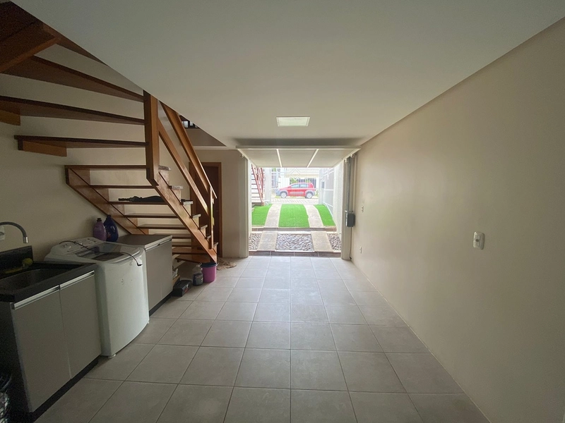 Sobrado semimobiliado triplex 3 suítes: 5ª foto da galeria de imagens do imóvel