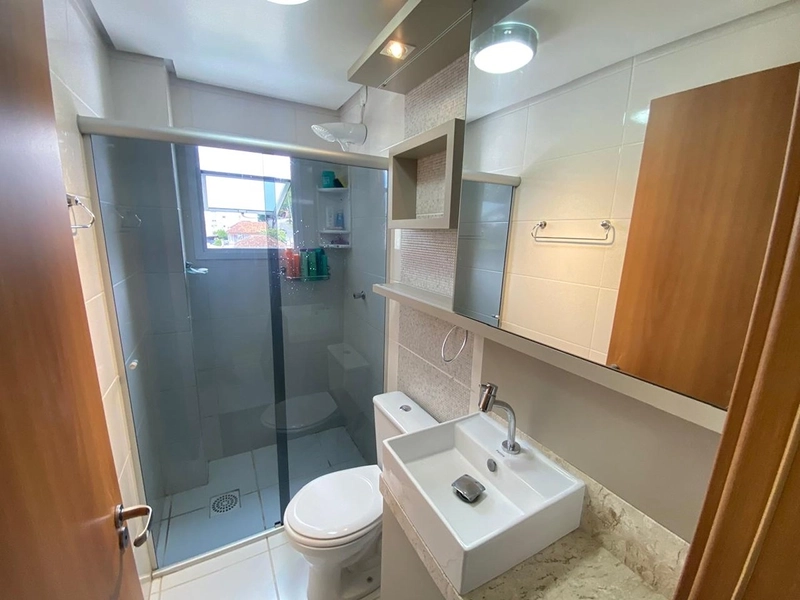  Apartamento Semimobiliado com 2 Dormitórios, Sol da Tarde e 1 Vaga no Rio Branco: 15ª foto da galeria de imagens do imóvel