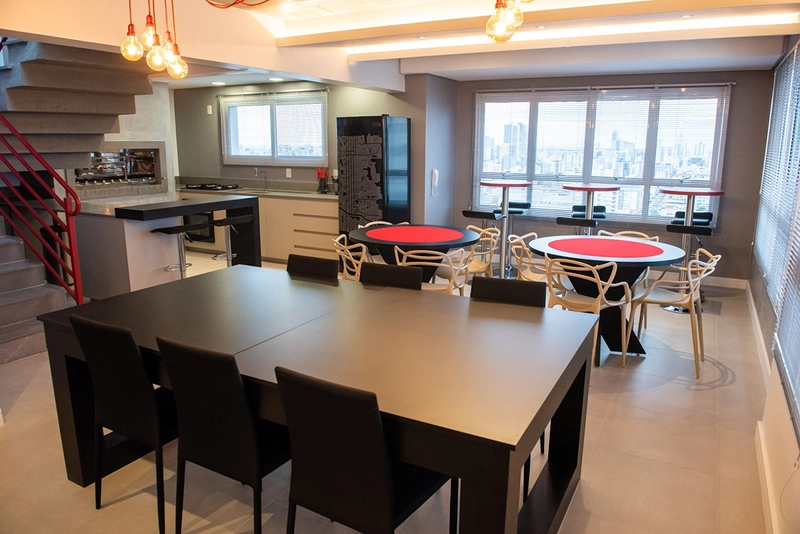 Apartamento Completo com Terraço, Lareira e Skybar – Ideal para Morar ou Investir: 14ª foto da galeria de imagens do imóvel