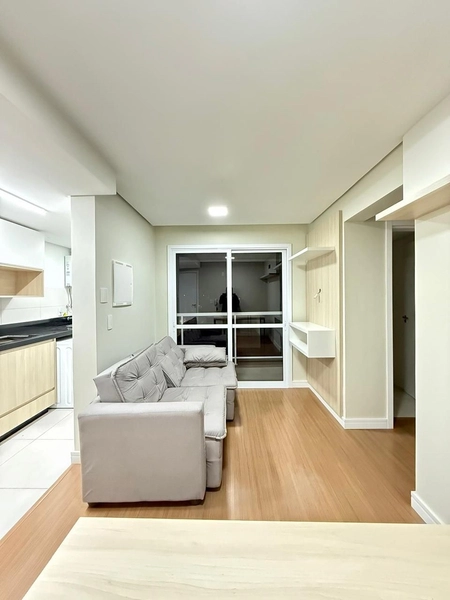 Apartamento Completo com Terraço, Lareira e Skybar – Ideal para Morar ou Investir: 1ª foto da galeria de imagens do imóvel