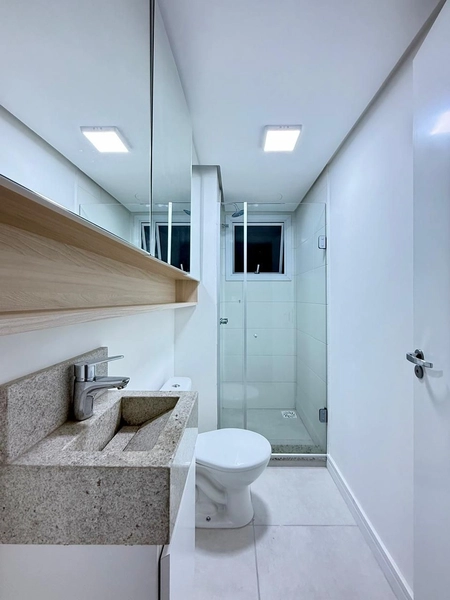 Apartamento Completo com Terraço, Lareira e Skybar – Ideal para Morar ou Investir: 6ª foto da galeria de imagens do imóvel