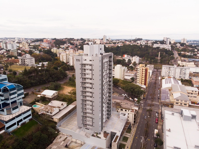 Apartamento Completo com Terraço, Lareira e Skybar – Ideal para Morar ou Investir: 31ª foto da galeria de imagens do imóvel