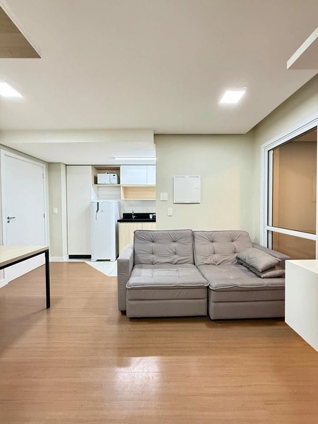 Apartamento Completo com Terraço, Lareira e Skybar – Ideal para Morar ou Investir: 2ª foto da galeria de imagens do imóvel