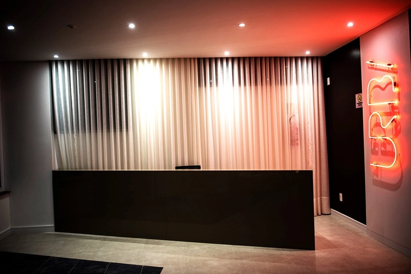 Apartamento Completo com Terraço, Lareira e Skybar – Ideal para Morar ou Investir: 27ª foto da galeria de imagens do imóvel